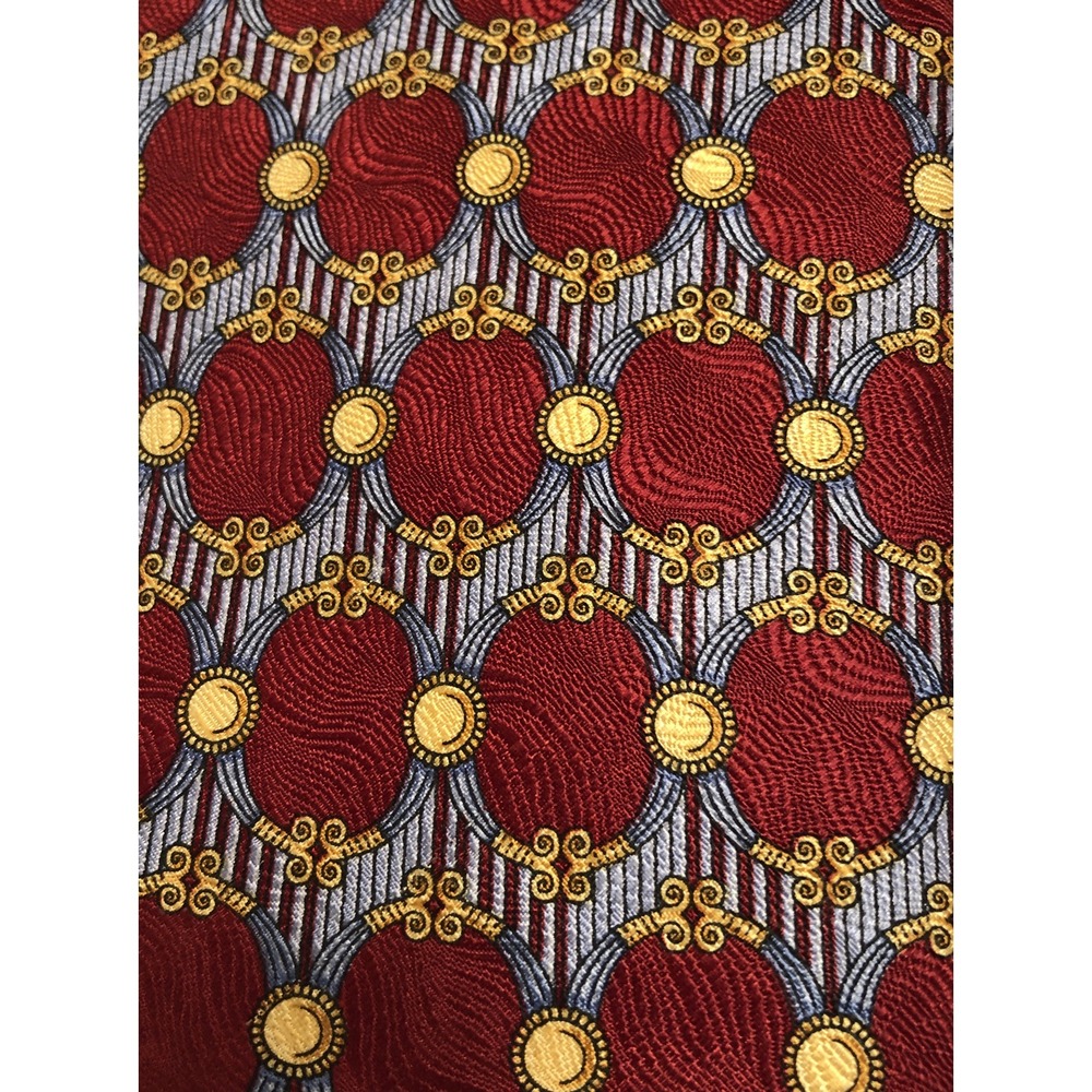 VTG Burberrys Red Gold Blue Oval Royal Print Silk Tie Old Money‎ Quiet Luxury